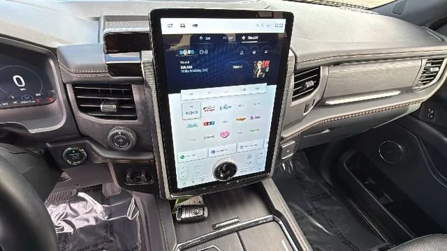 2024 Ford Expedition Platinum - Photo 15