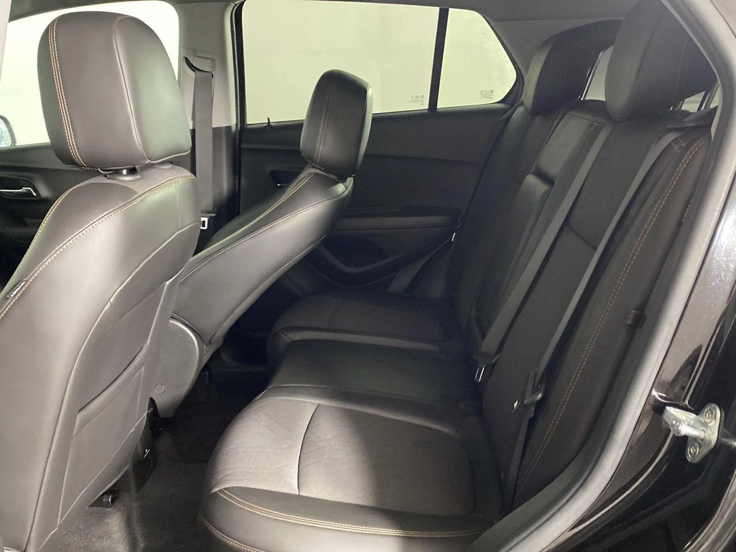 Used 2020 Mosaic Black Metallic Chevrolet LT image 15
