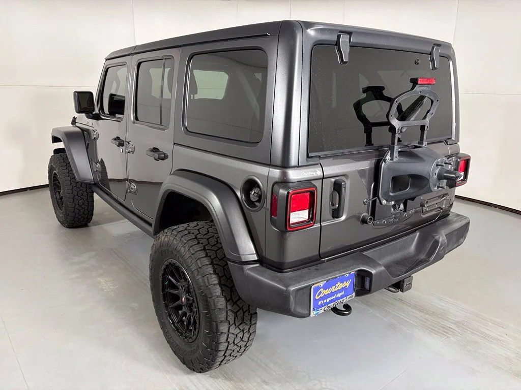 Used 2021 Gray Jeep Unlimited Willys image 6
