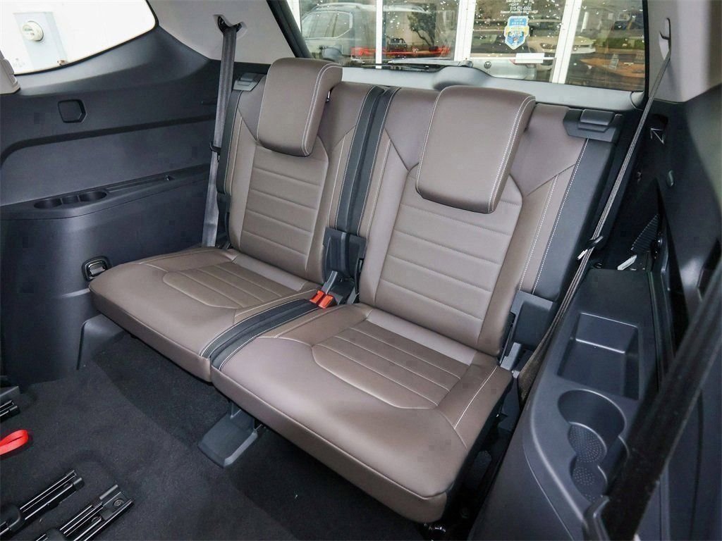 New 2026 Black Volkswagen 2.0T SEL image 16