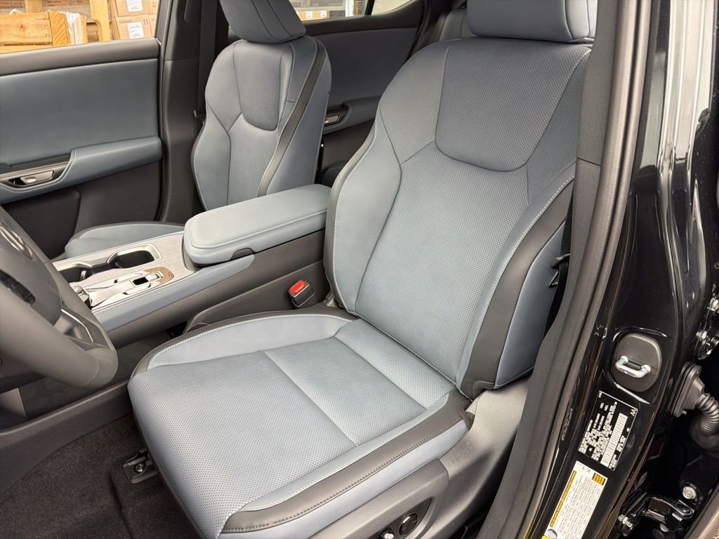 2026 Lexus RZ Premium - Photo 15