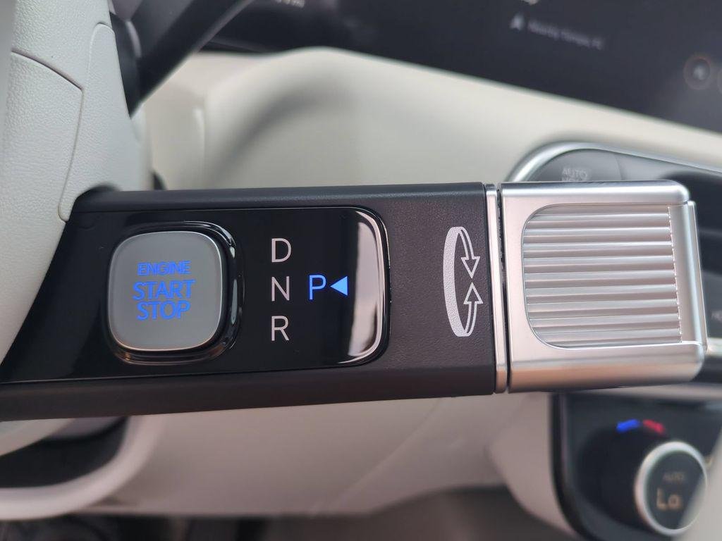 New 2027 Gray Hyundai Blue SEL 7P image 25