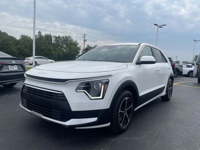 2026 Kia Niro LX - Photo 12