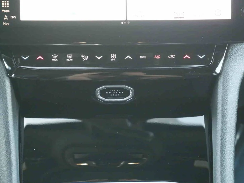 New 2026 White Jeep Altitude image 7