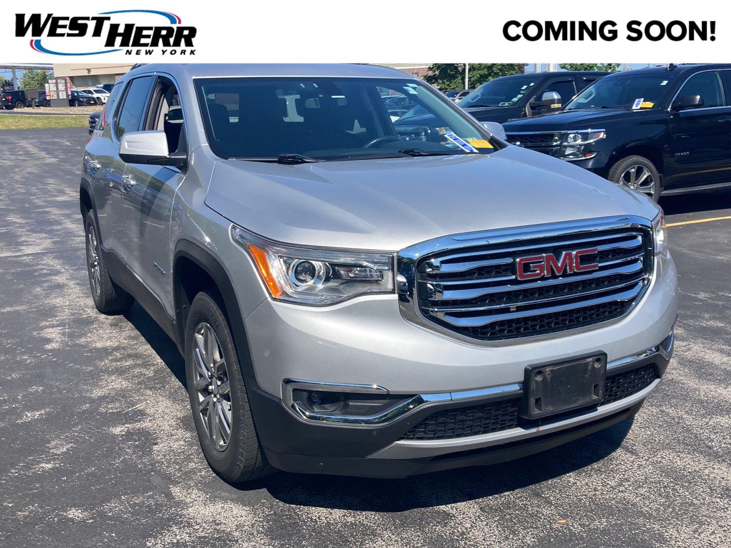 Used 2019  GMC SLE-2 image 1