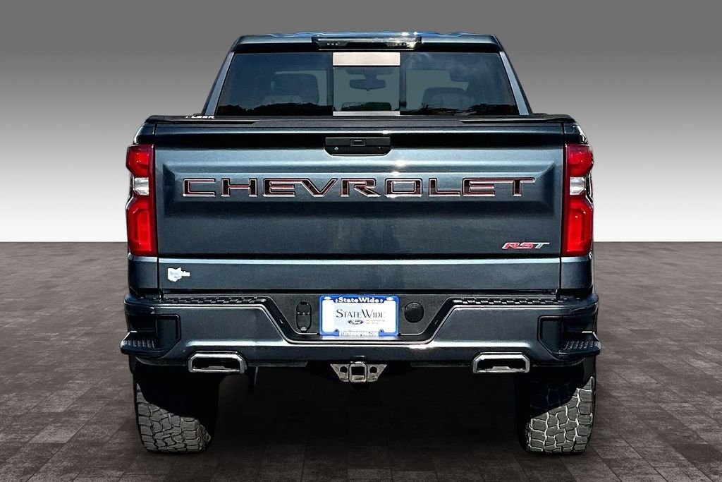 Used 2019 Shadow Gray Metallic Chevrolet RST image 26
