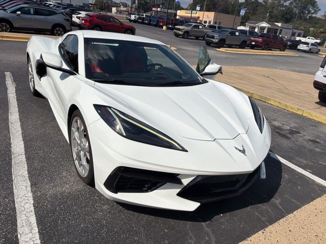 Used 2020 White Chevrolet Stingray image 3