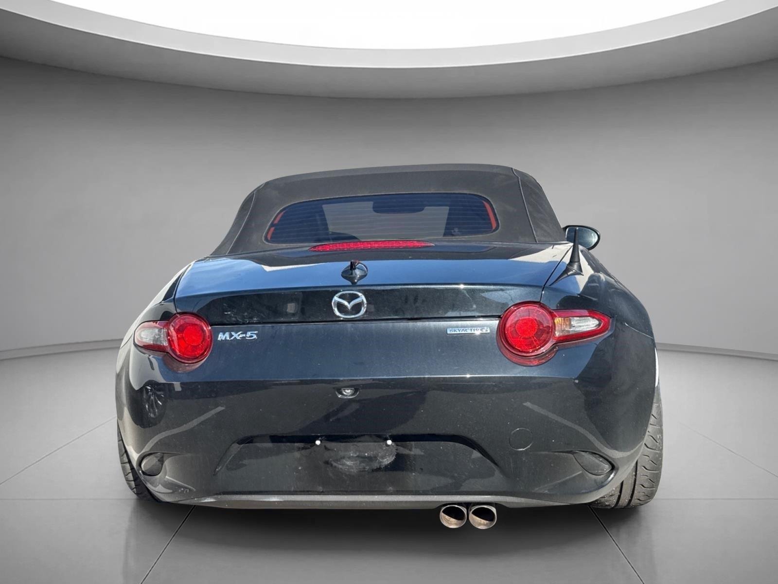 Used 2022 Jet Black Mica Mazda Grand Touring image 8