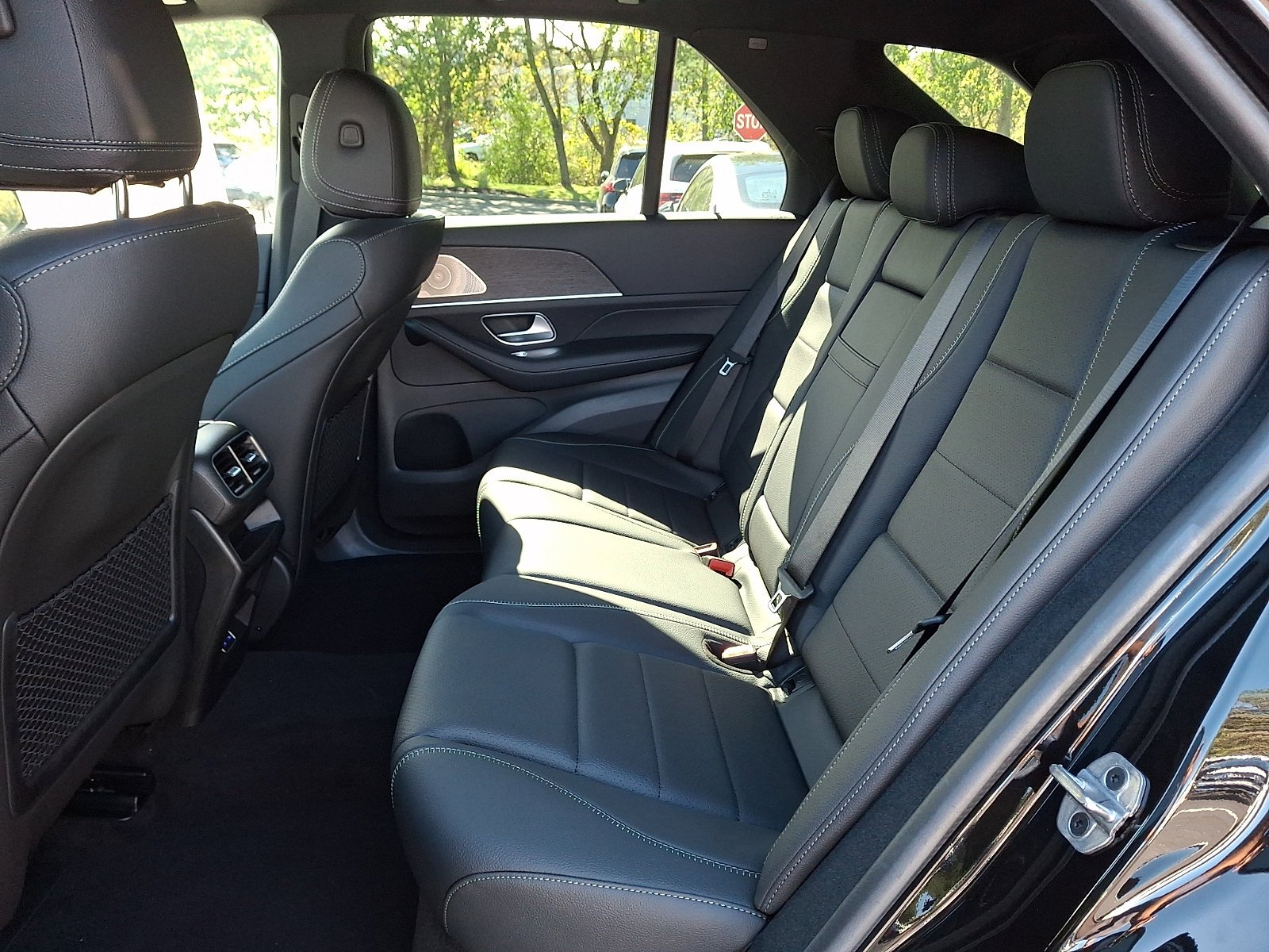 New 2027 Obsidian Black Metallic Mercedes-Benz GLE 450 image 31
