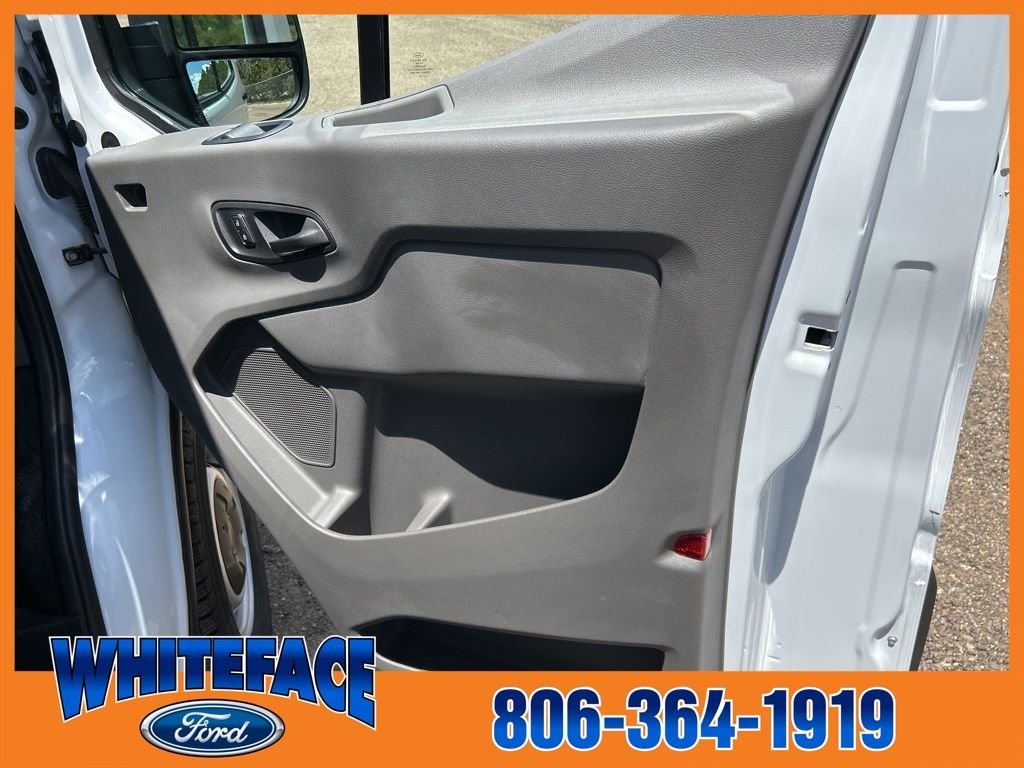 2025 Ford Transit Passenger Van XL - Photo 35