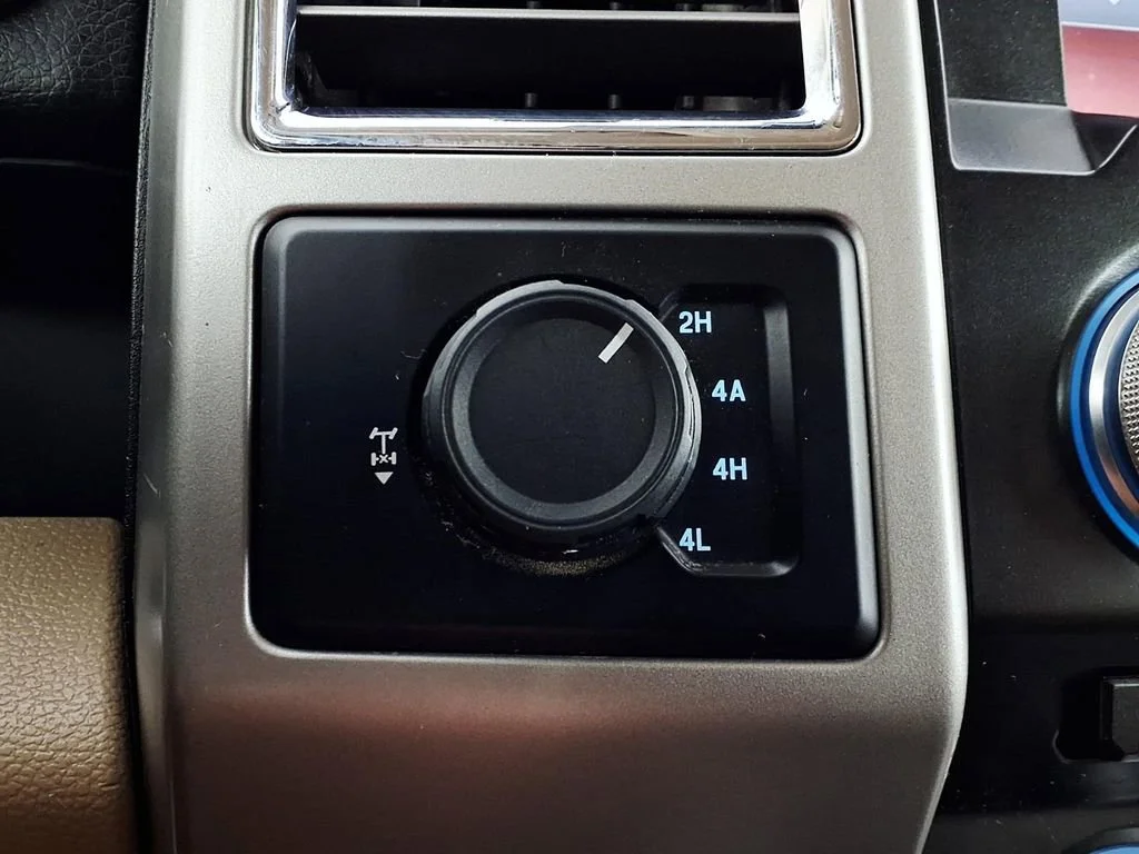 Used 2015 Caribou Metalli Ford XLT image 18