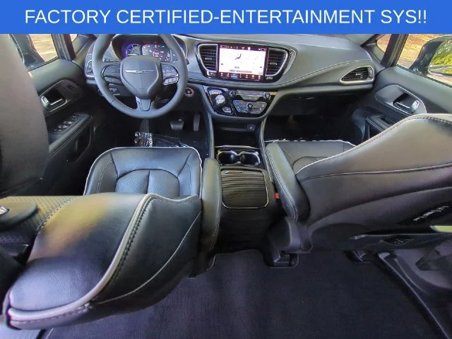 Used 2023 Blue Chrysler Limited image 33