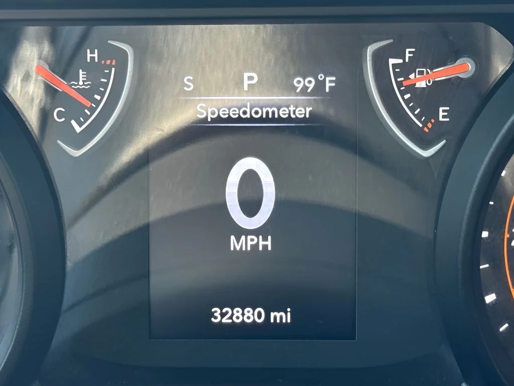 Used 2025 Gray Jeep Sport S image 15