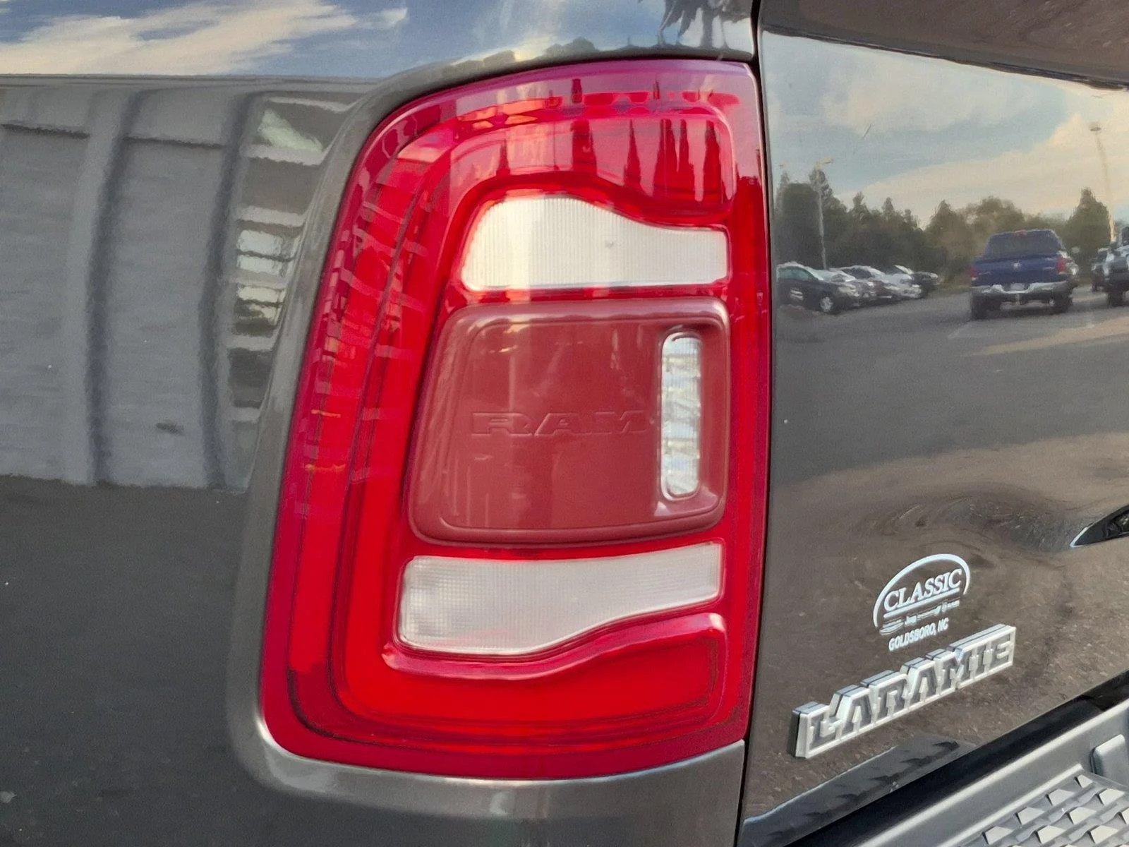 Used 2021 Granite Crystal Metallic Clearcoat Ram Laramie image 11
