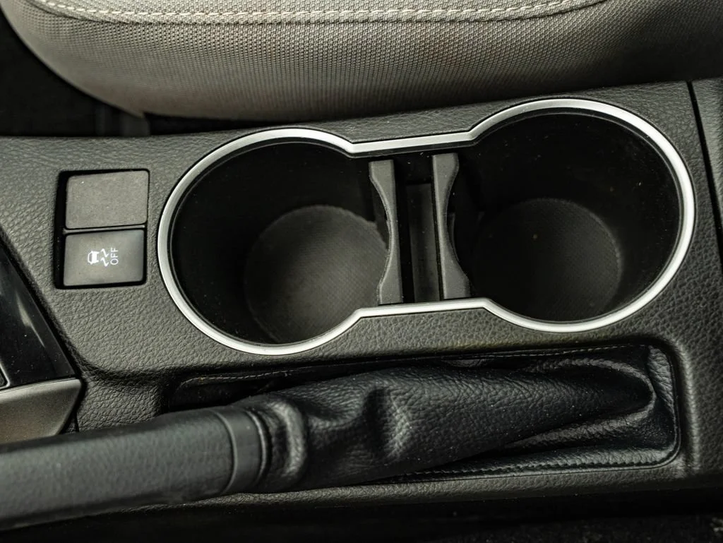Used 2015 Slate Metallic Toyota LE image 37