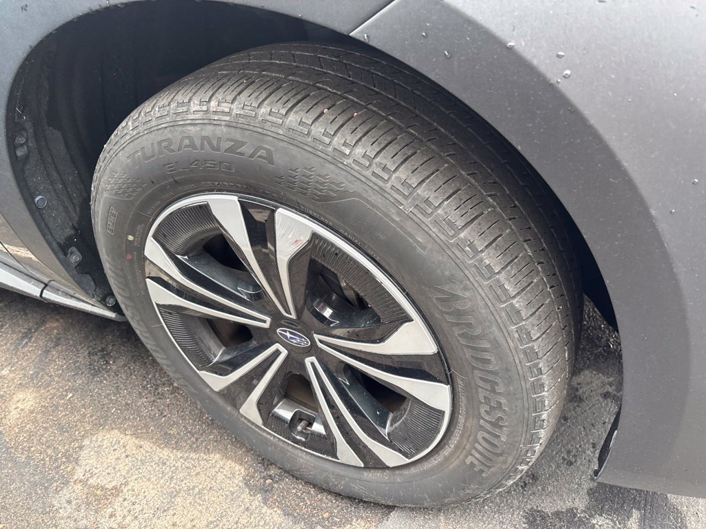 Used 2023 Carbon Subaru Premium image 4