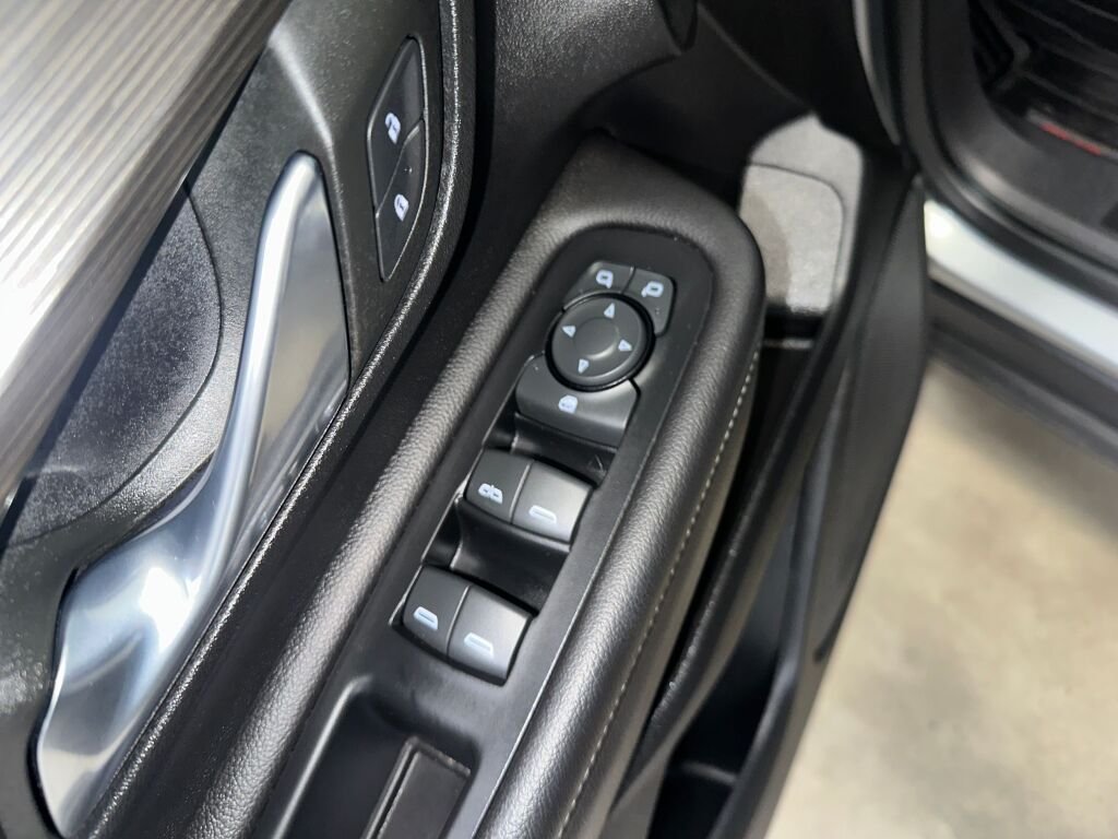 2023 GMC Terrain SLE - Photo 8