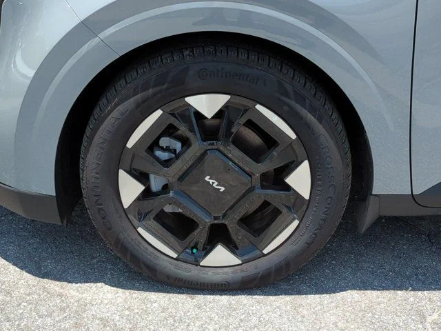 New 2026 Ceramic Silver Kia EX image 11