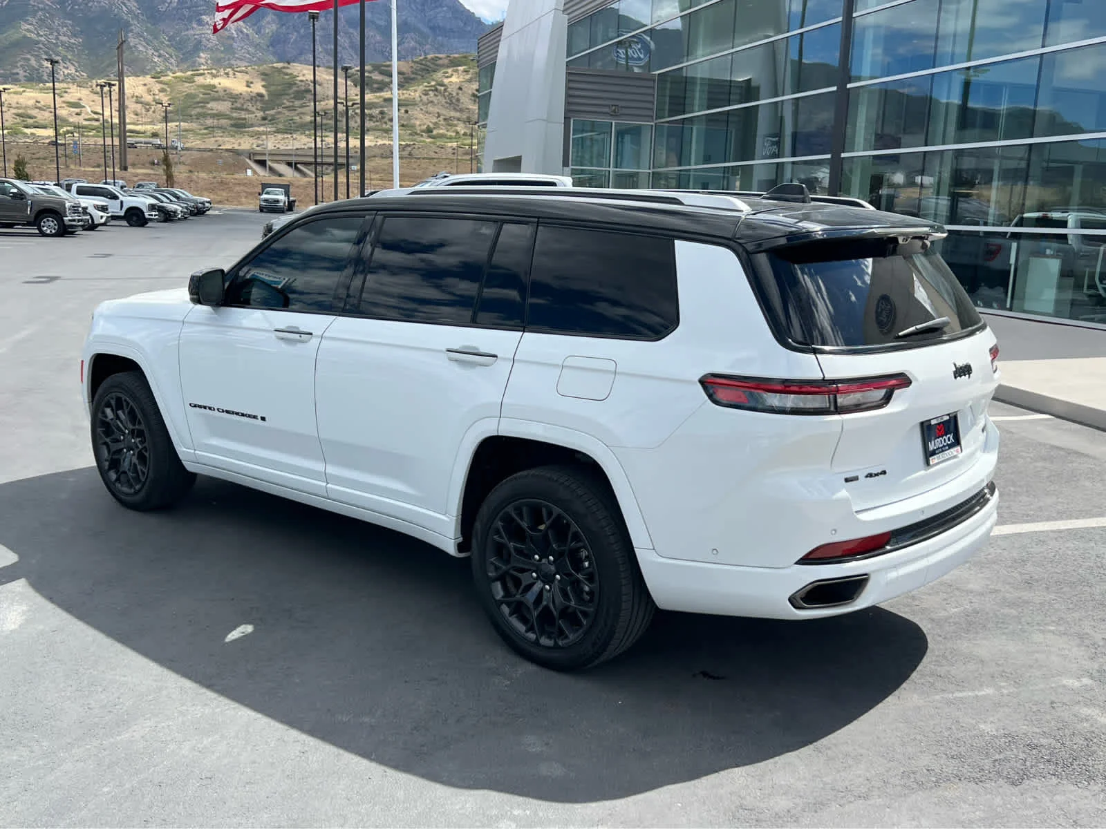 Used 2023 Bright White Clearcoat Jeep Summit image 12