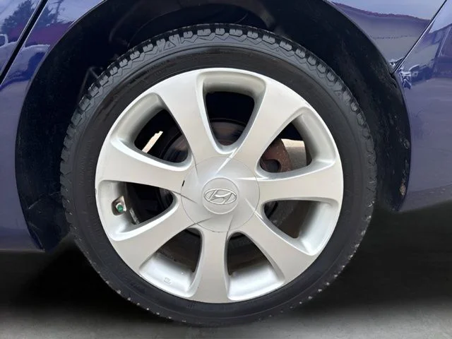 Used 2012 Blue Hyundai Limited image 9