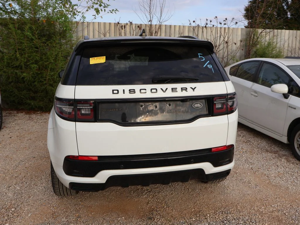 Used 2023  Land Rover SE R-Dynamic image 17