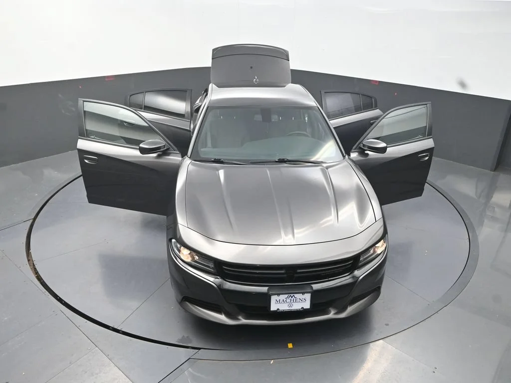 Used 2020 Gray Dodge SXT image 33