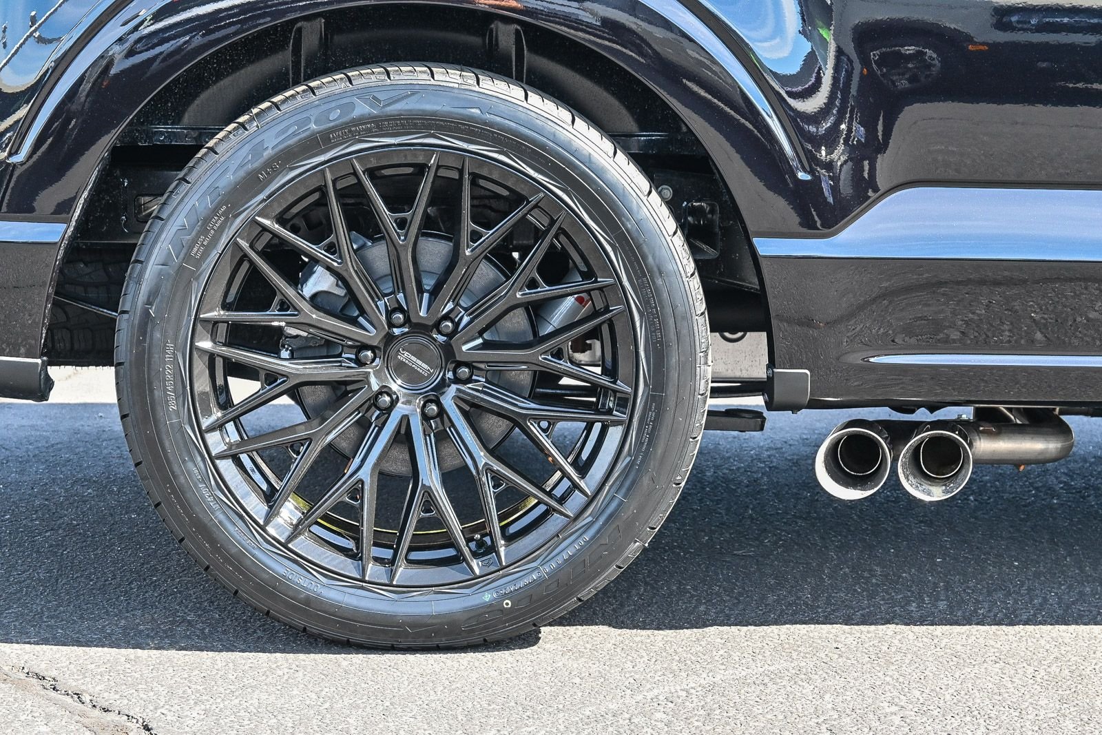 New 2026 Agate Black Metallic Ford XL image 9