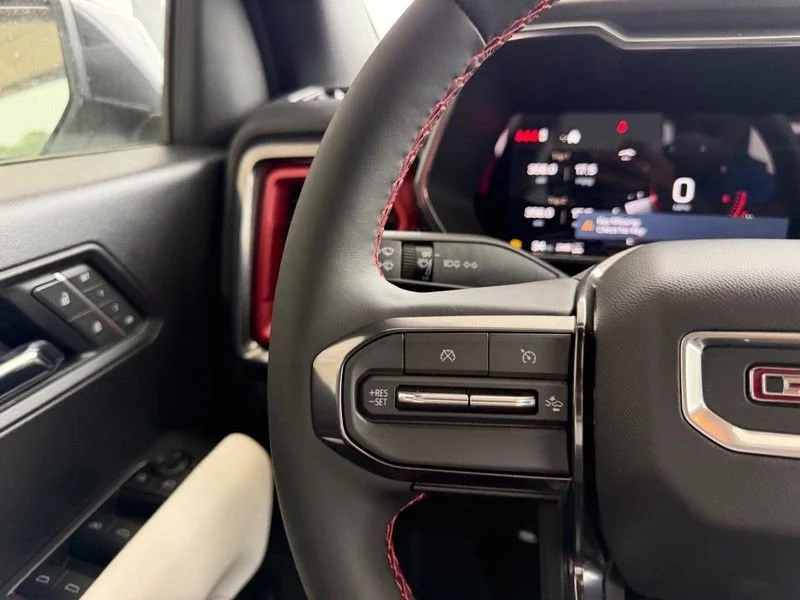 2026 GMC Canyon AT4X - Photo 10