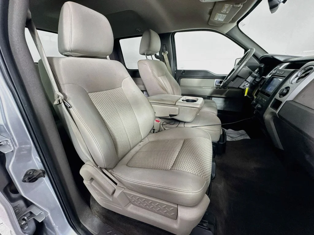Used 2010 Gray Ford  image 31