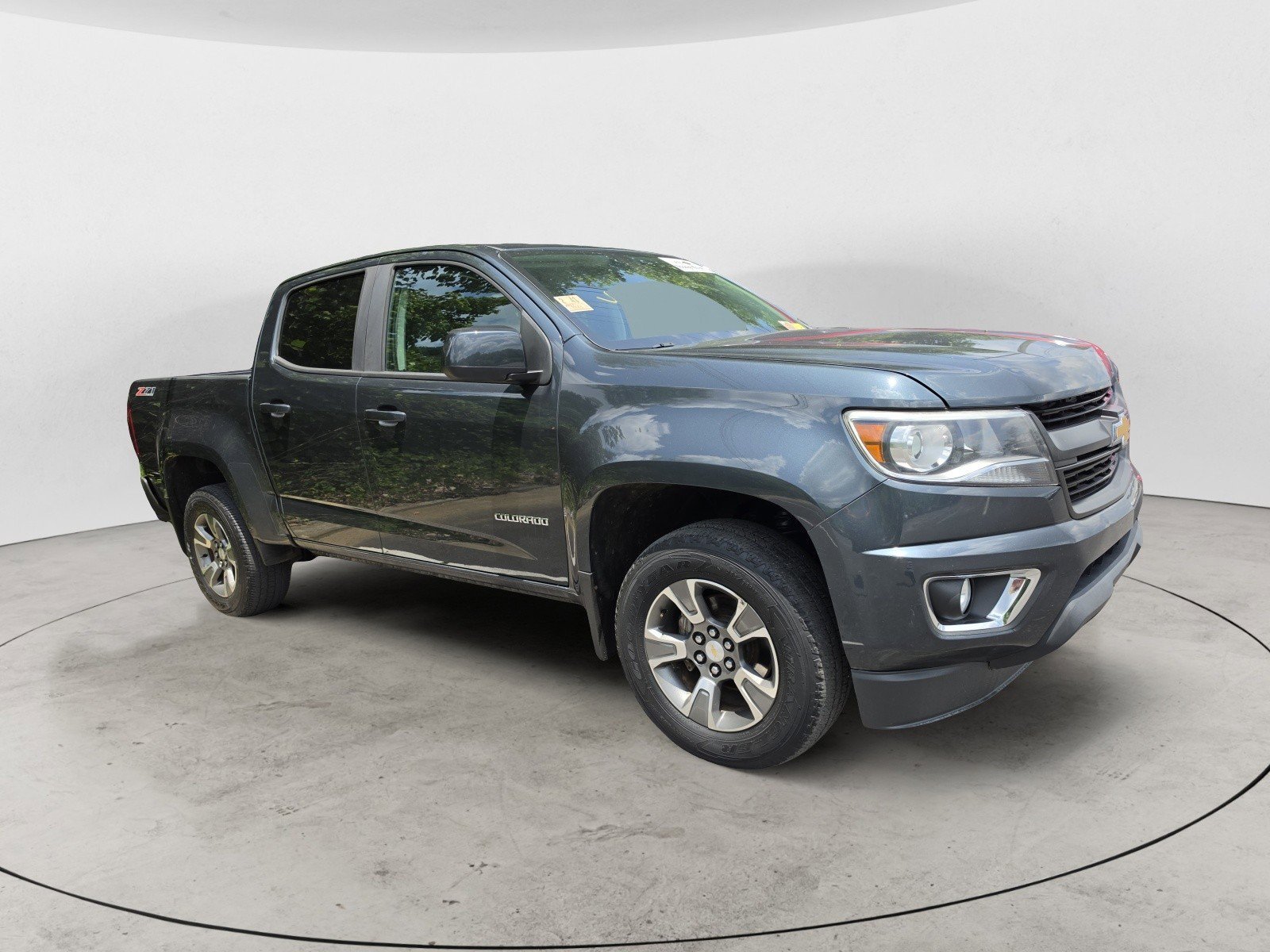 Used 2017 Graphite Metallic Chevrolet 4WD Z71 image 2