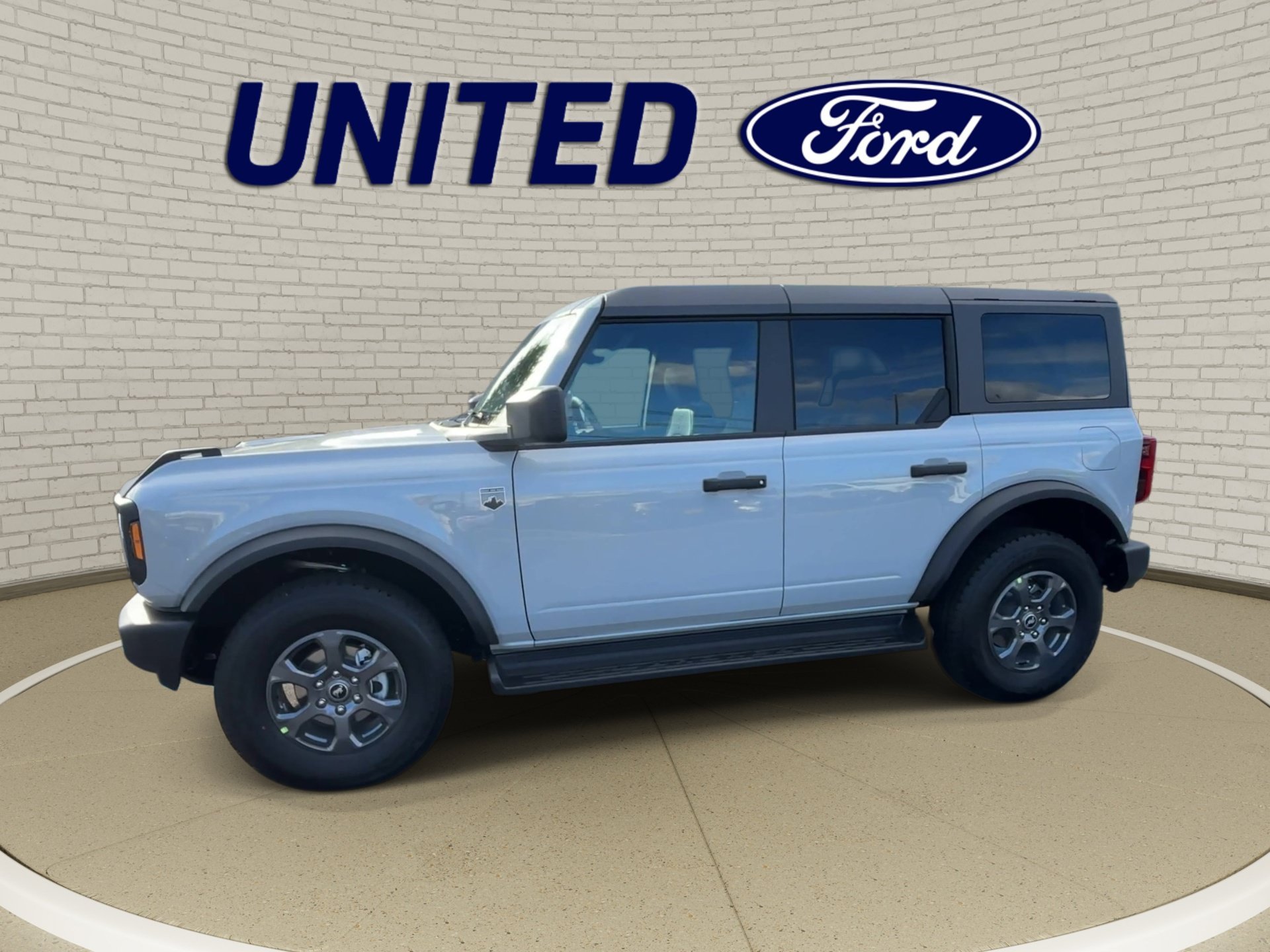 New 2026 Avalanche Gray Ford Big Bend® image 5