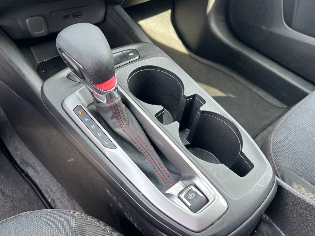 Used 2024 Summit White Chevrolet 1RS image 17