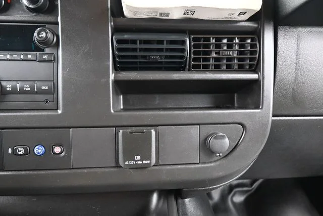 2021 Chevrolet Express Cargo Work Van - Photo 16