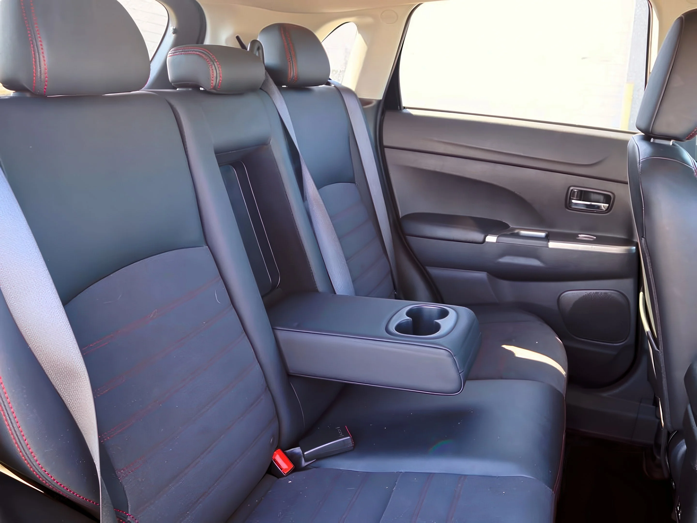 2024 Mitsubishi Outlander Sport SE - Photo 23