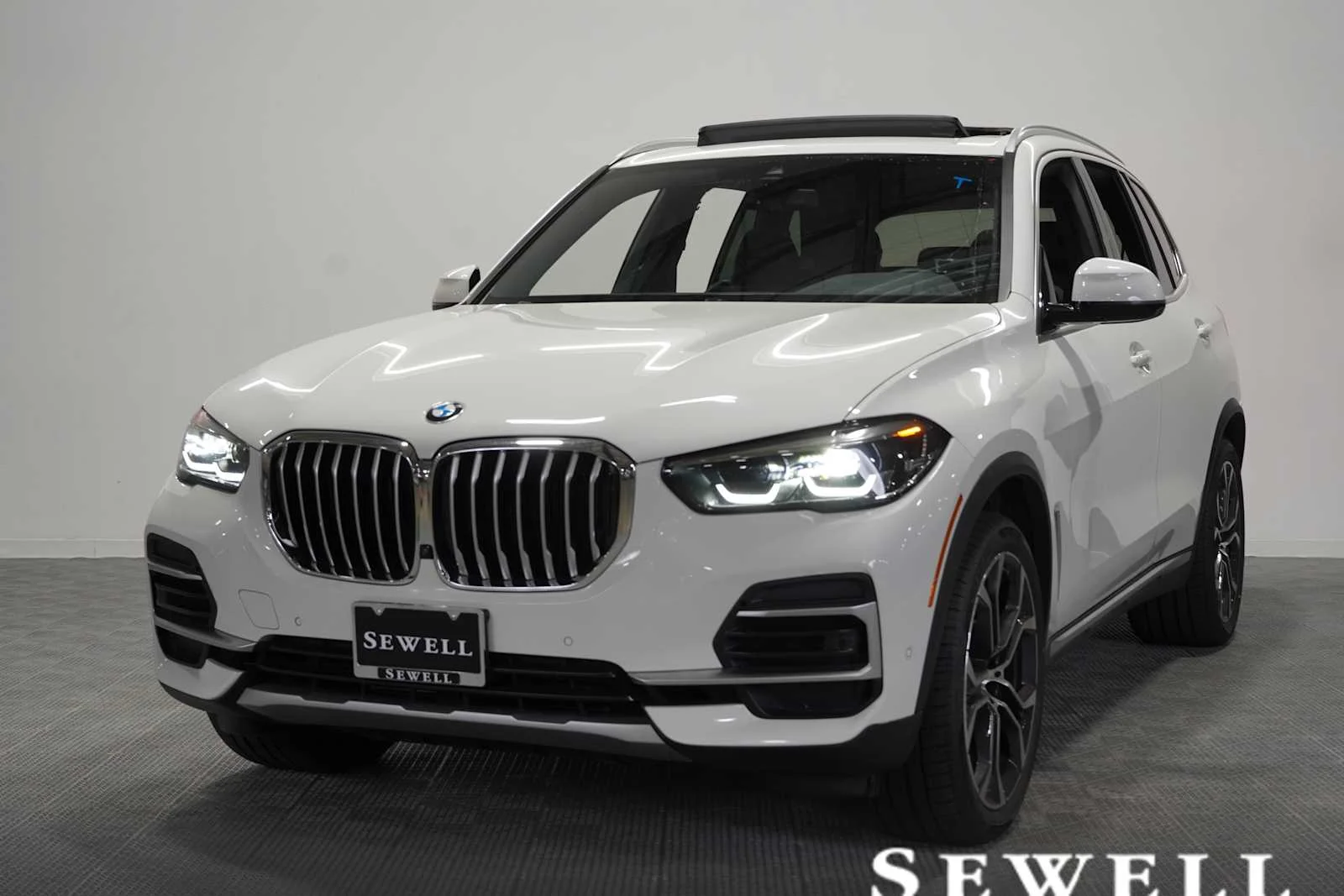 2023 BMW X5 sDrive40i