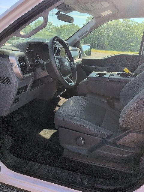 Used 2021 White Ford XL image 6