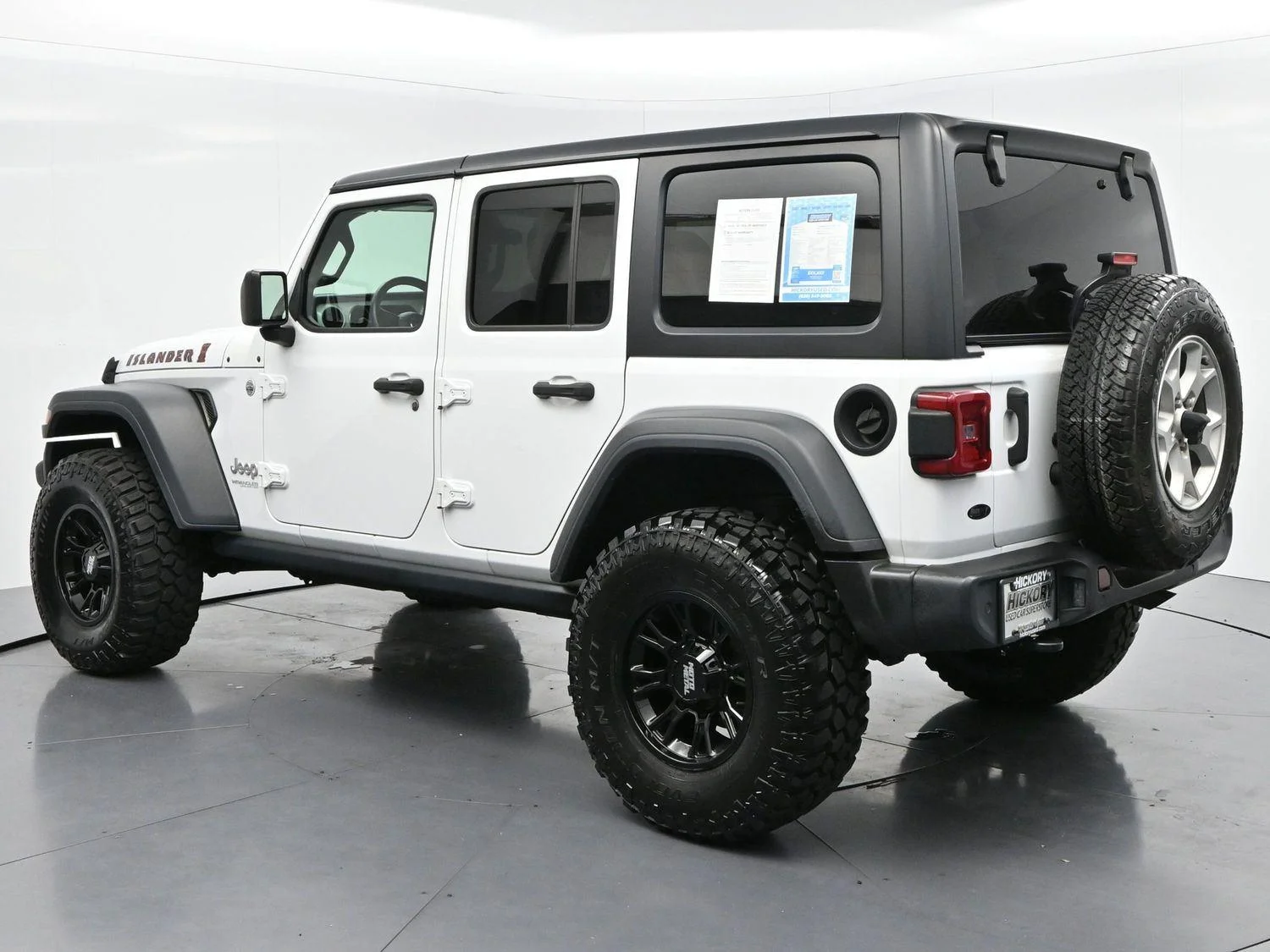 Used 2021 Bright White Clearcoat Jeep Unlimited Islander image 5