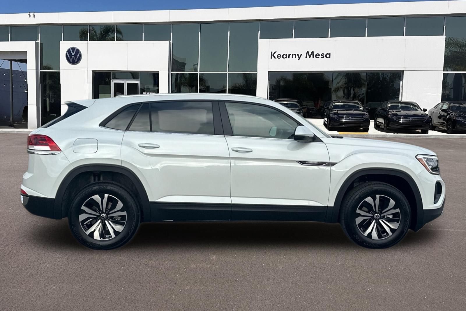 New 2026  Volkswagen SE image 3