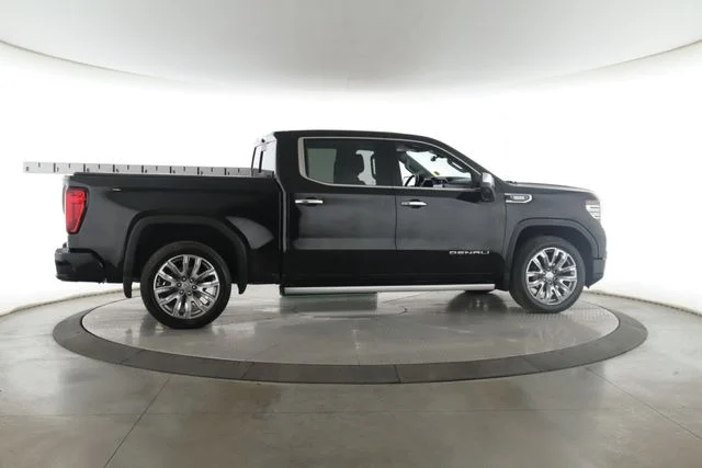 Used 2024 Black GMC Denali image 6
