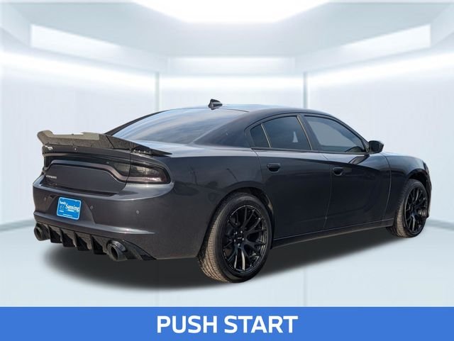 Used 2018 Gray Dodge V6 image 6