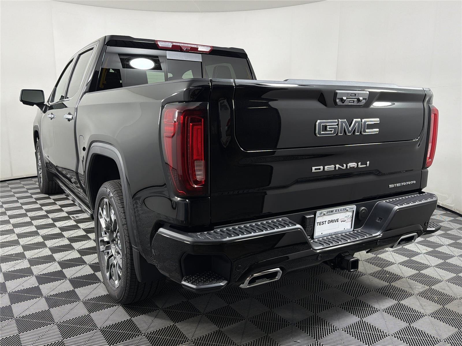 New 2026 Onyx Black GMC Denali Ultimate image 4
