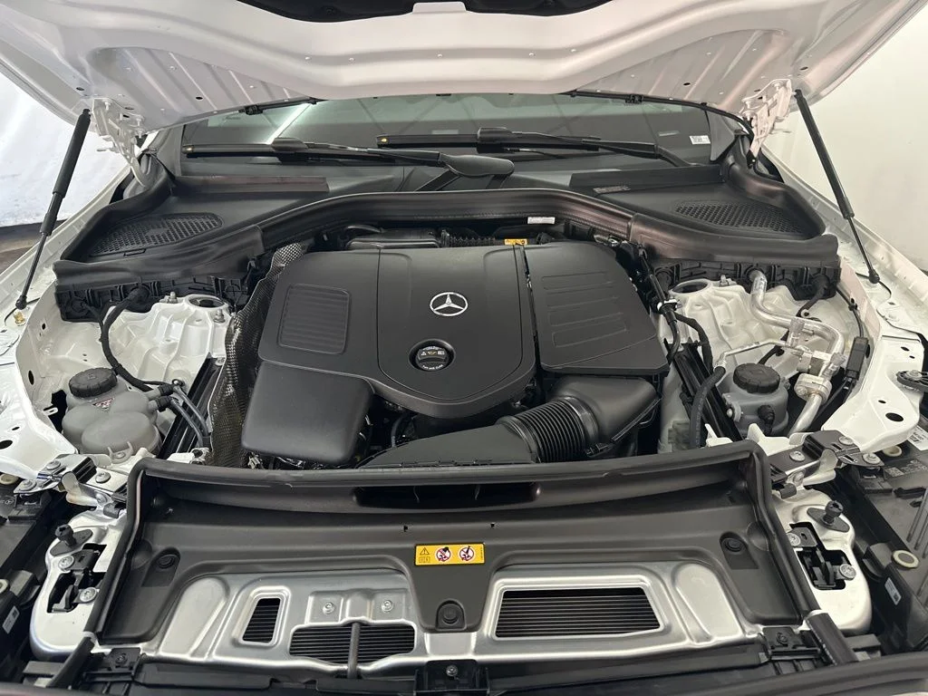 Used 2026 White Mercedes-Benz GLC 300 image 28