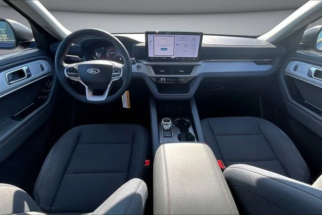 New 2026 Agate Black Metallic Ford Active image 5