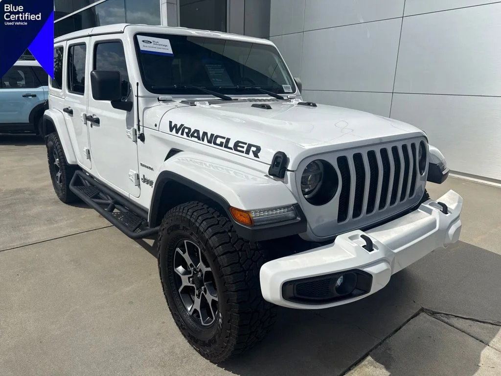 Certified Used 2018 Bright White Clearcoat Jeep Unlimited Sahara image 1