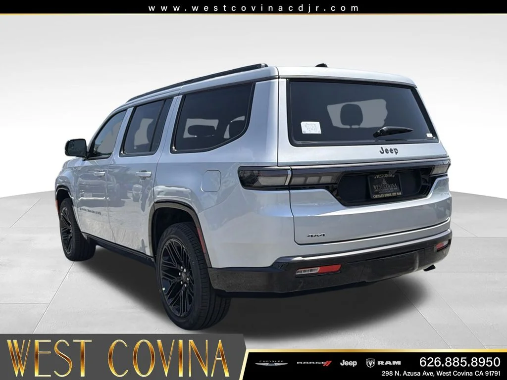 New 2026 Silver-Zynith Exterior Paint Jeep Limited Reserve image 10