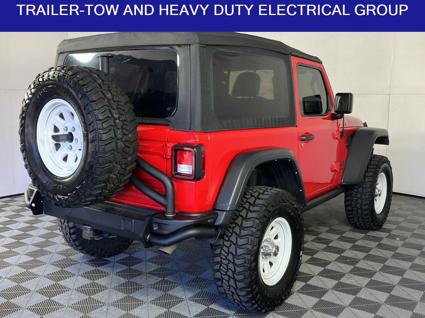 Used 2021 Firecracker Red Clearcoat Jeep Rubicon image 5