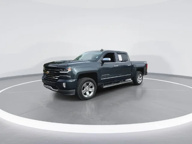 Used 2017 Gray Chevrolet LTZ image 5