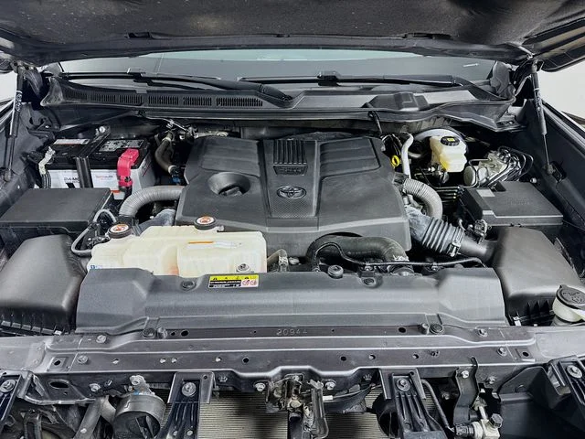 Used 2022 Gray Toyota SR5 image 27