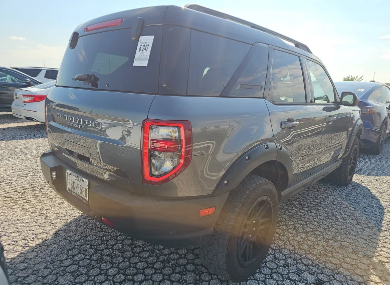 Used 2021 Ford Bronco Sport Outer Banks with VIN 3FMCR9C67MRB12075 for sale in Kansas City