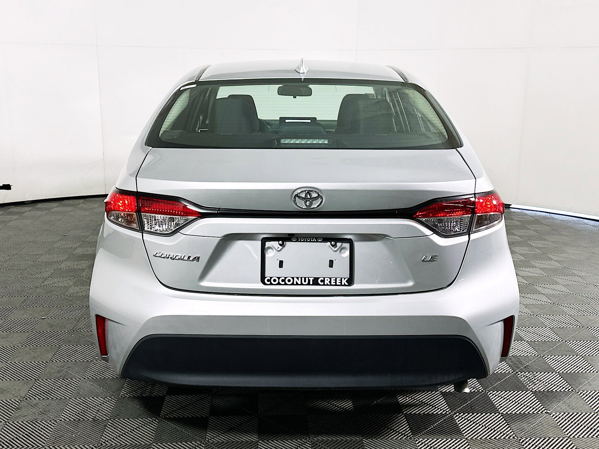 2025 Toyota Corolla thumbnail 6